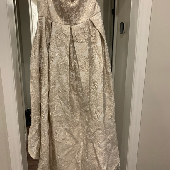 Formal high-low dress - Picture 3 of 3